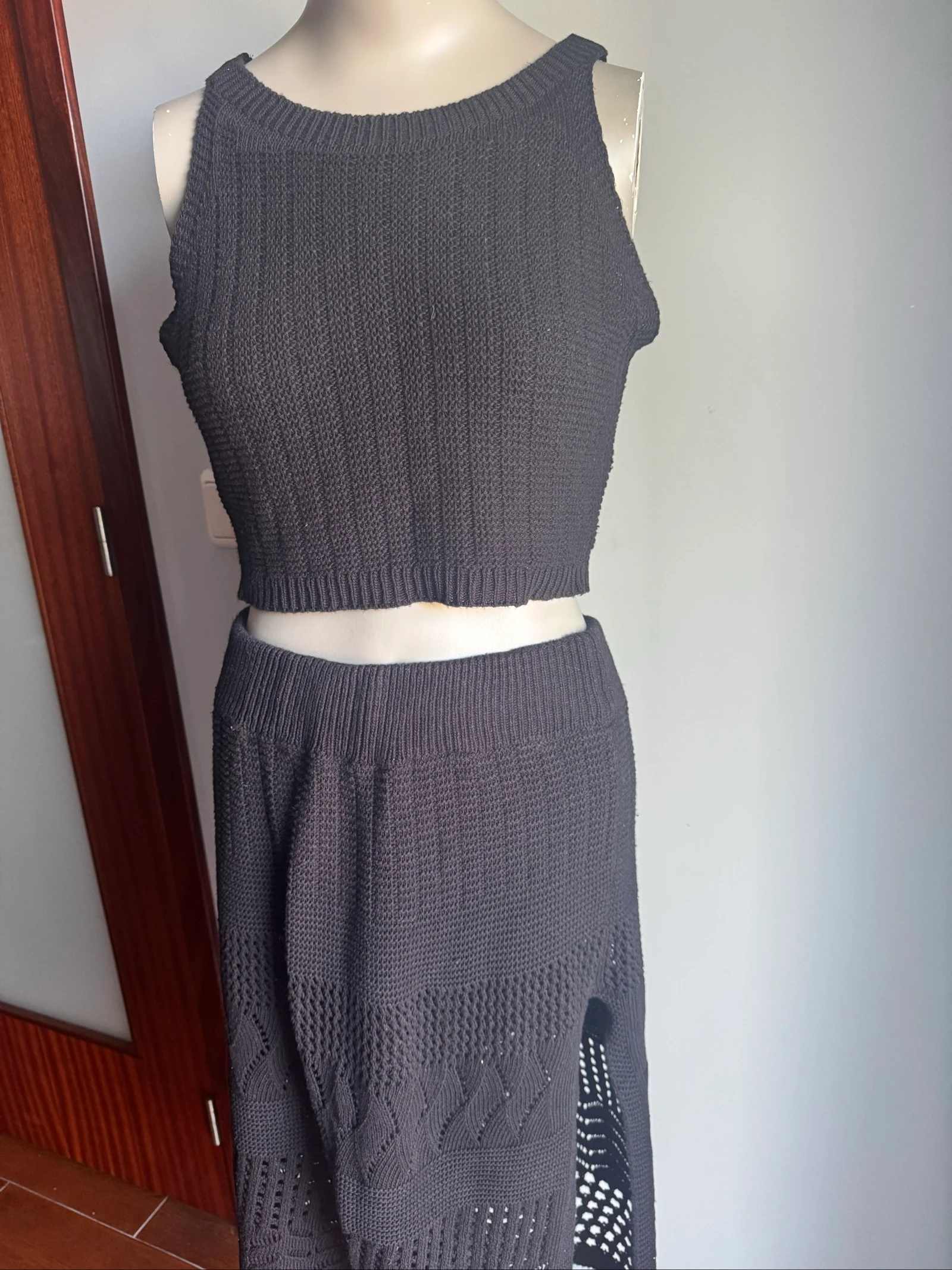 Black Knit Set Made in Italy | Top + Skirt | One Size | Elegant & Boho Chic – photo 2